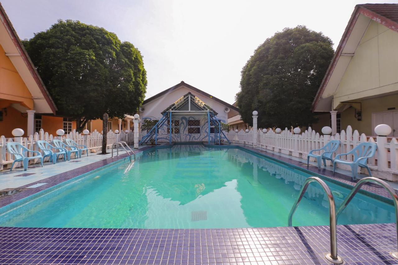 Oyo 8966 Dee Wana Resort 1 باسير بوته المظهر الخارجي الصورة